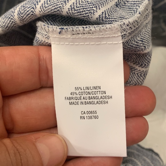 NWT Reitmans, linen/cotton blend, blue skirt with white pinstripes, size 6 - Picture 4 of 7